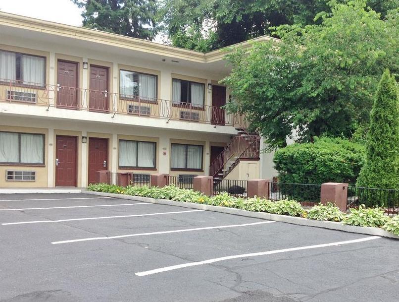 Executive Inn Schenectady Downtown Exterior foto